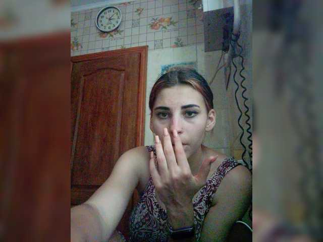 Live sex webcam photo for Polly40 #247701335