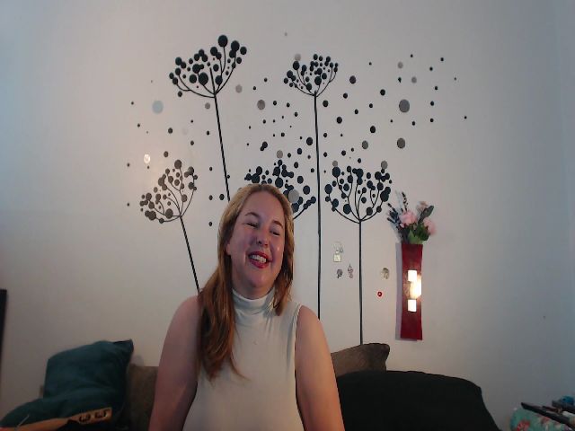 Live sex webcam photo for voluptuousDDD #252896286