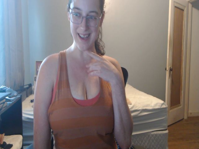 Live sex webcam photo for LeiaSwift #254239430