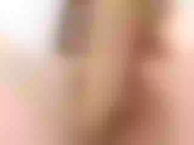 Live sex webcam photo for Carolineback #254002518