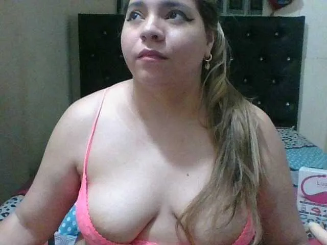 Live sex webcam photo for Victoriamor #241203744