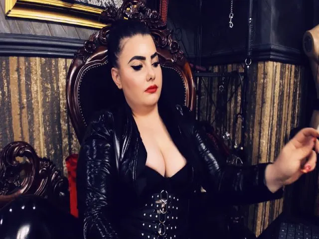 Live sex webcam photo for MelissaGlow #252563548