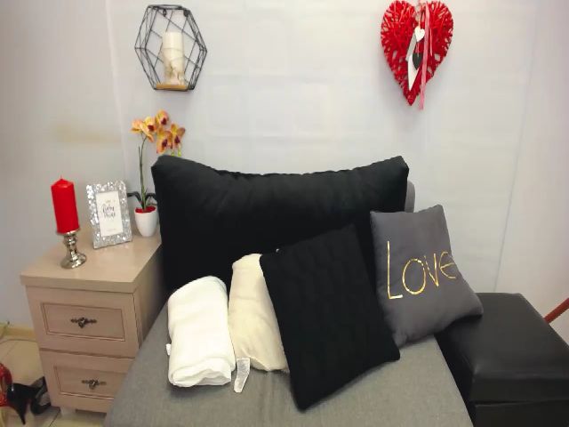 Live sex webcam photo for LaylaFantasy #253420285