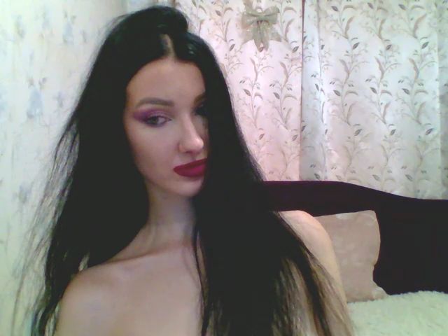 Live sex webcam photo for GirlPlayy #259731877