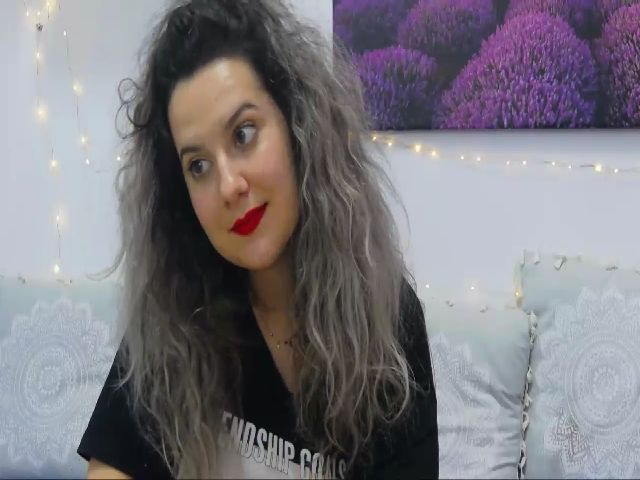 Live sex webcam photo for CurlyVibe #254686238