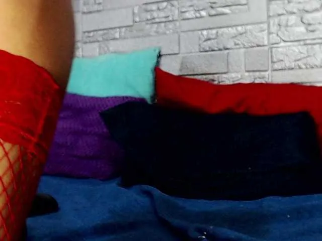 Live sex webcam photo for SHAYLASCARLET #244057337