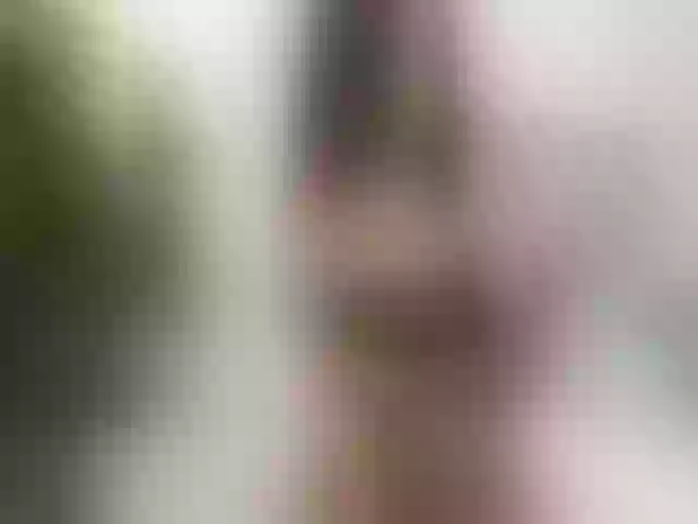 Live sex webcam photo for SexiCanela99 #261411574