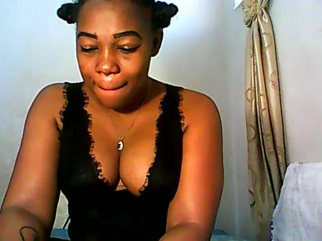 Live sex webcam photo for AfriPrincess #255847869