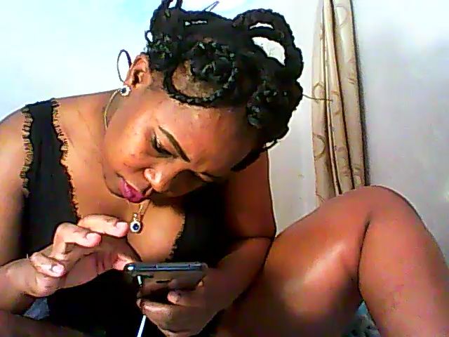 Live sex webcam photo for AfriPrincess #254428782