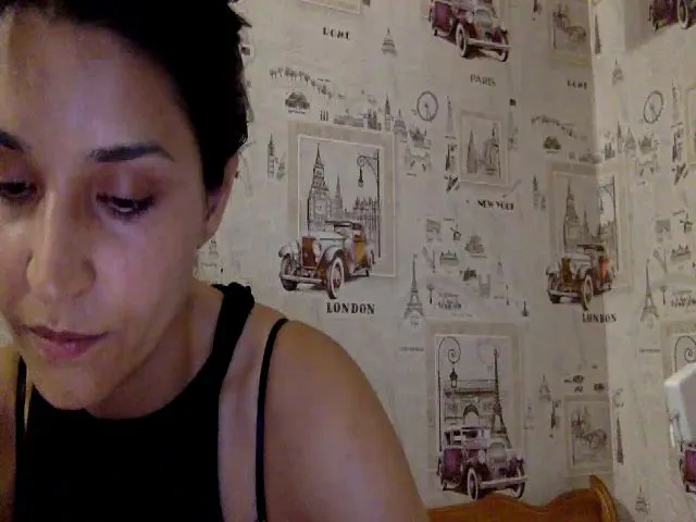 Live sex webcam photo for JolyBoss #254571069