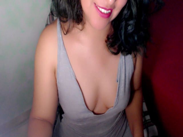 Live sex webcam photo for Azuhky #259699814