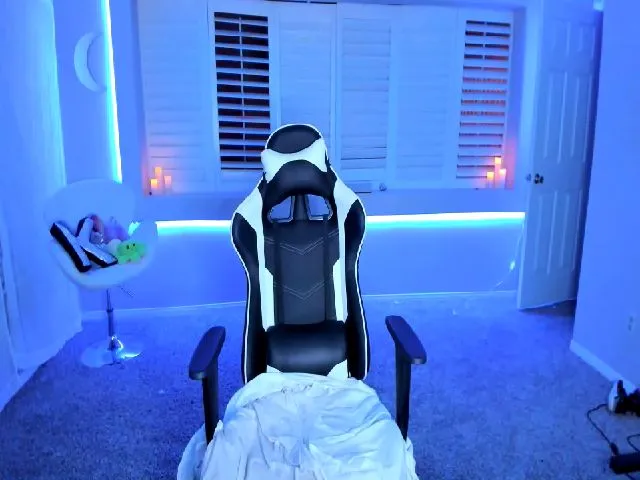Live sex webcam photo for kaydolll #253660607