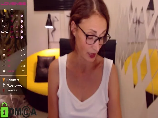 Live sex webcam photo for CaringSophie #262160918