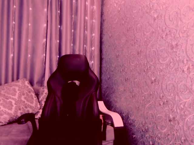 Live sex webcam photo for Infinitely2 #246200192