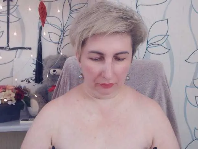 Live sex webcam photo for DepravedMadam #253008094