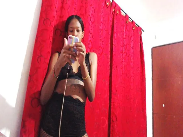 Live sex webcam photo for Angiehotx1x #258785342