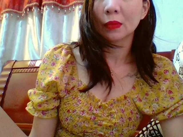 Live sex webcam photo for pornadrianna #249558732