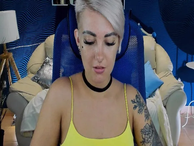 Live sex webcam photo for AkioTy #261279096