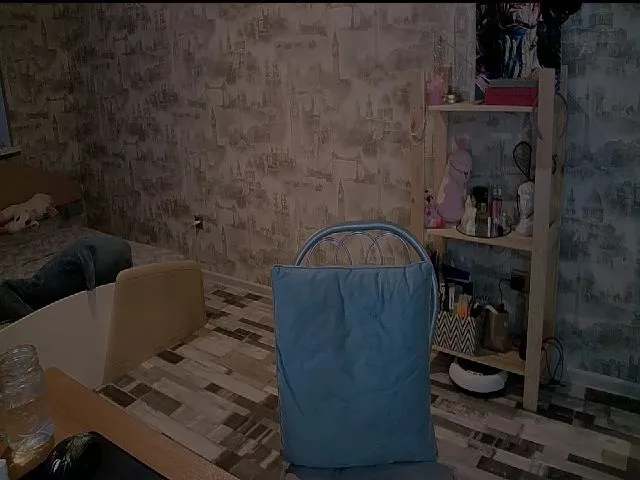 Live sex webcam photo for Blueberyy #255716587