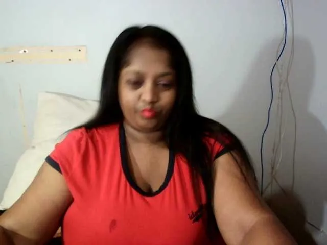 Live sex webcam photo for Indiantasha #287986060
