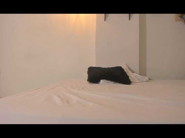 Live sex webcam photo for fevermilf #248277075