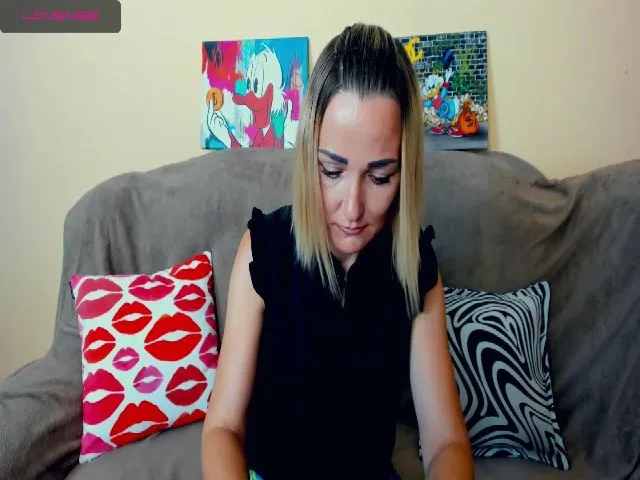 Live sex webcam photo for SecretDream #265394454