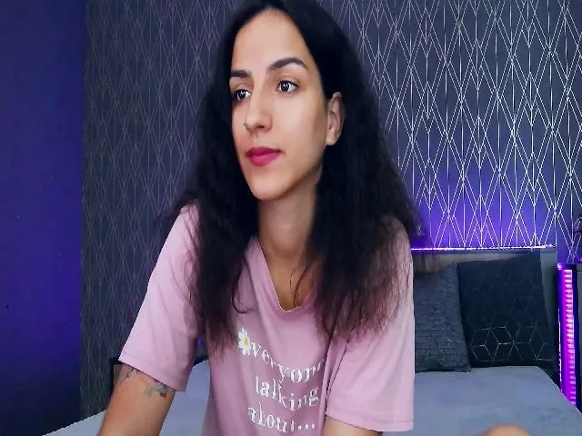 Live sex webcam photo for XDaphneMoss #255330279