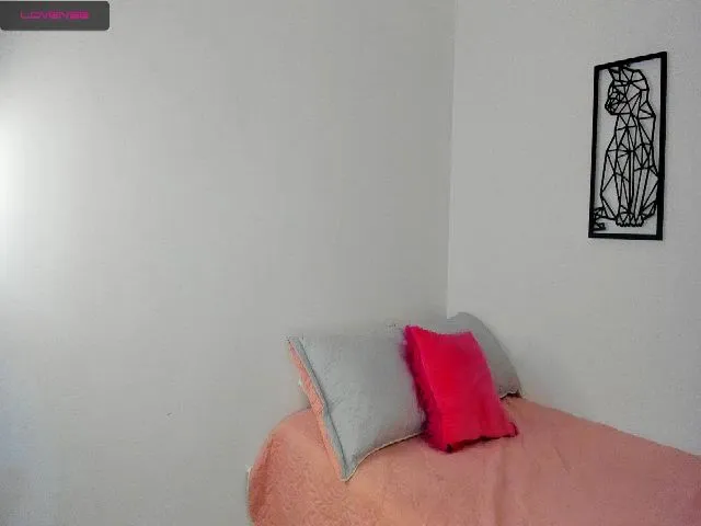 Live sex webcam photo for Alexajr #254660419