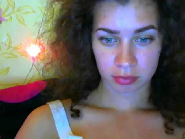 Live sex webcam photo for SofiAmeli #260205384