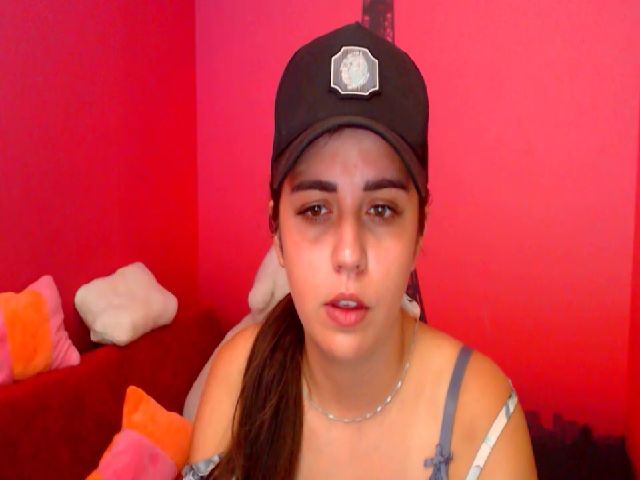 Live sex webcam photo for JordanFrank #262517742