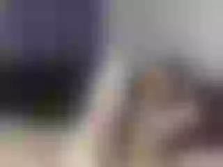 Live sex webcam photo for kissesKris #240720757