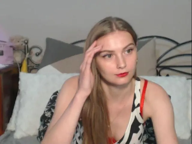 Live sex webcam photo for LarissaSexy25 #260937054