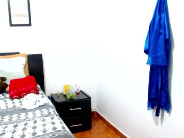 Live sex webcam photo for DIVASEX99 #241348132