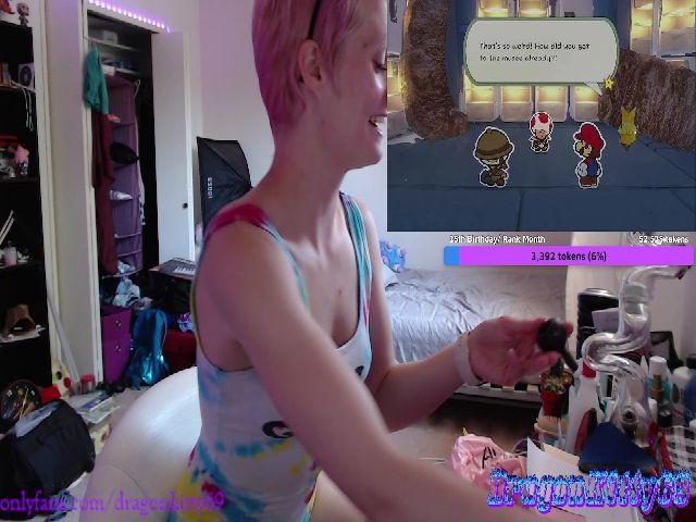 Live sex webcam photo for DragonKitty69 #252905403