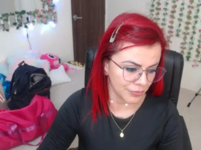 Live sex webcam photo for MILF_karol #253587544