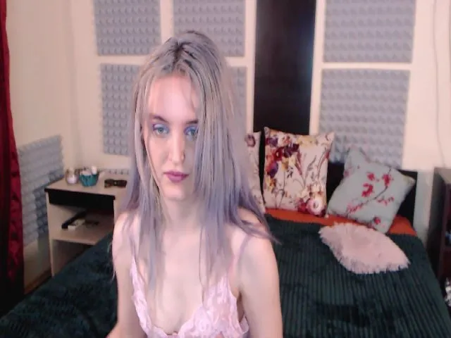 Live sex webcam photo for ArryaPurple #258835442