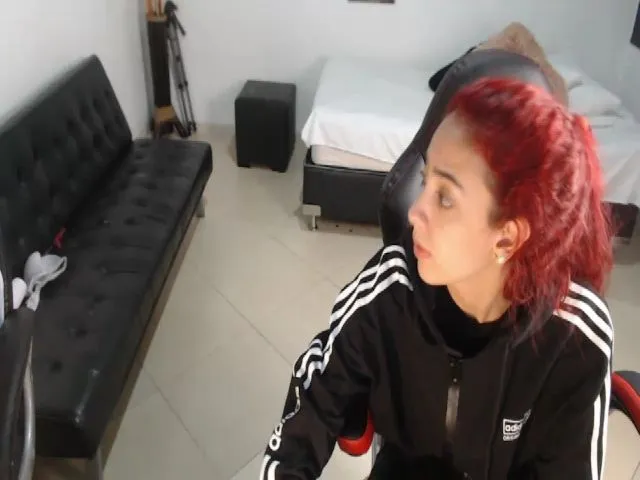 Live sex webcam photo for Thaunhty #255266607