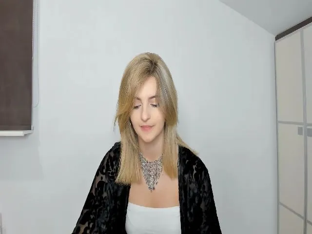Live sex webcam photo for HelelGretta #260618002