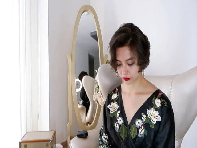 Live sex webcam photo for Anne_boleyn_ #263274912