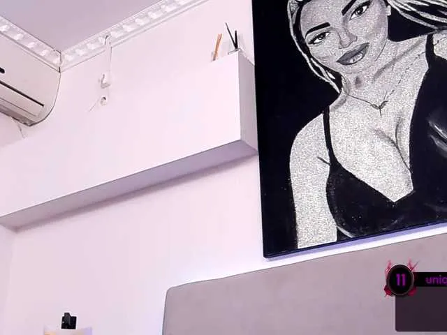 Live sex webcam photo for AngelaMyst #287940291