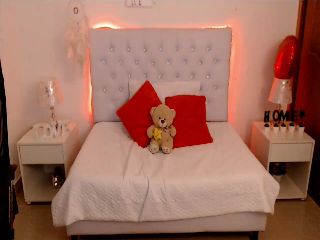 Live sex webcam photo for Antonella_lpz #251648717