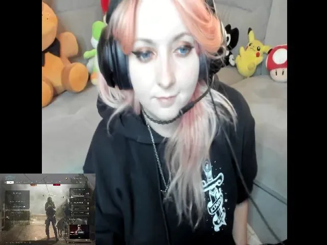 Live sex webcam photo for PrincessBluu #257168887