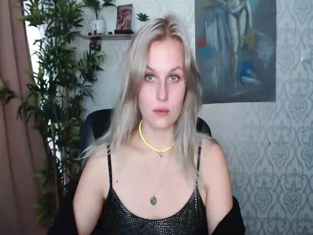 Live sex webcam photo for Dorina_xX #263680088
