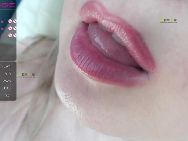 Live sex webcam photo for jeanne-2017 #241368036