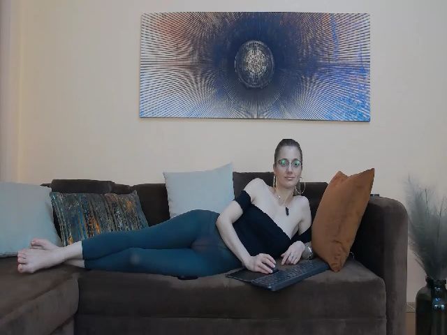Live sex webcam photo for AlexiaVentura #262888429