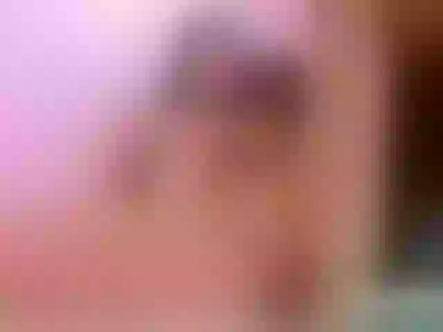 Live sex webcam photo for MaiiAngel #263311030