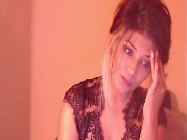 Live sex webcam photo for QUEEN_BELLA #253468536