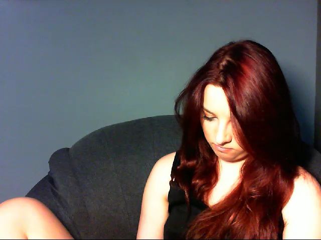 Live sex webcam photo for VirginLuna18 #253129814