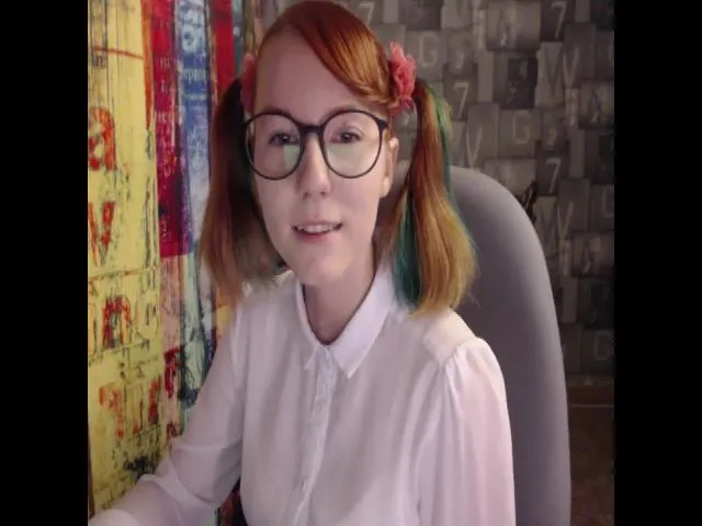 Live sex webcam photo for NikiFoks18 #263988143