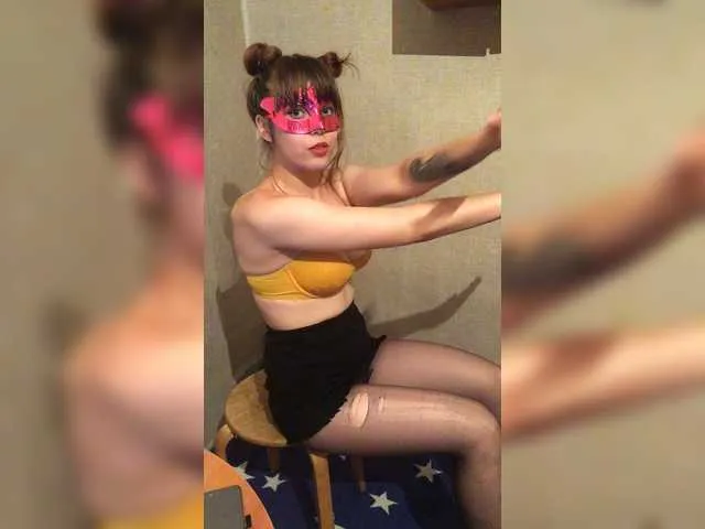 Live sex webcam photo for Littlegirl21 #245056494